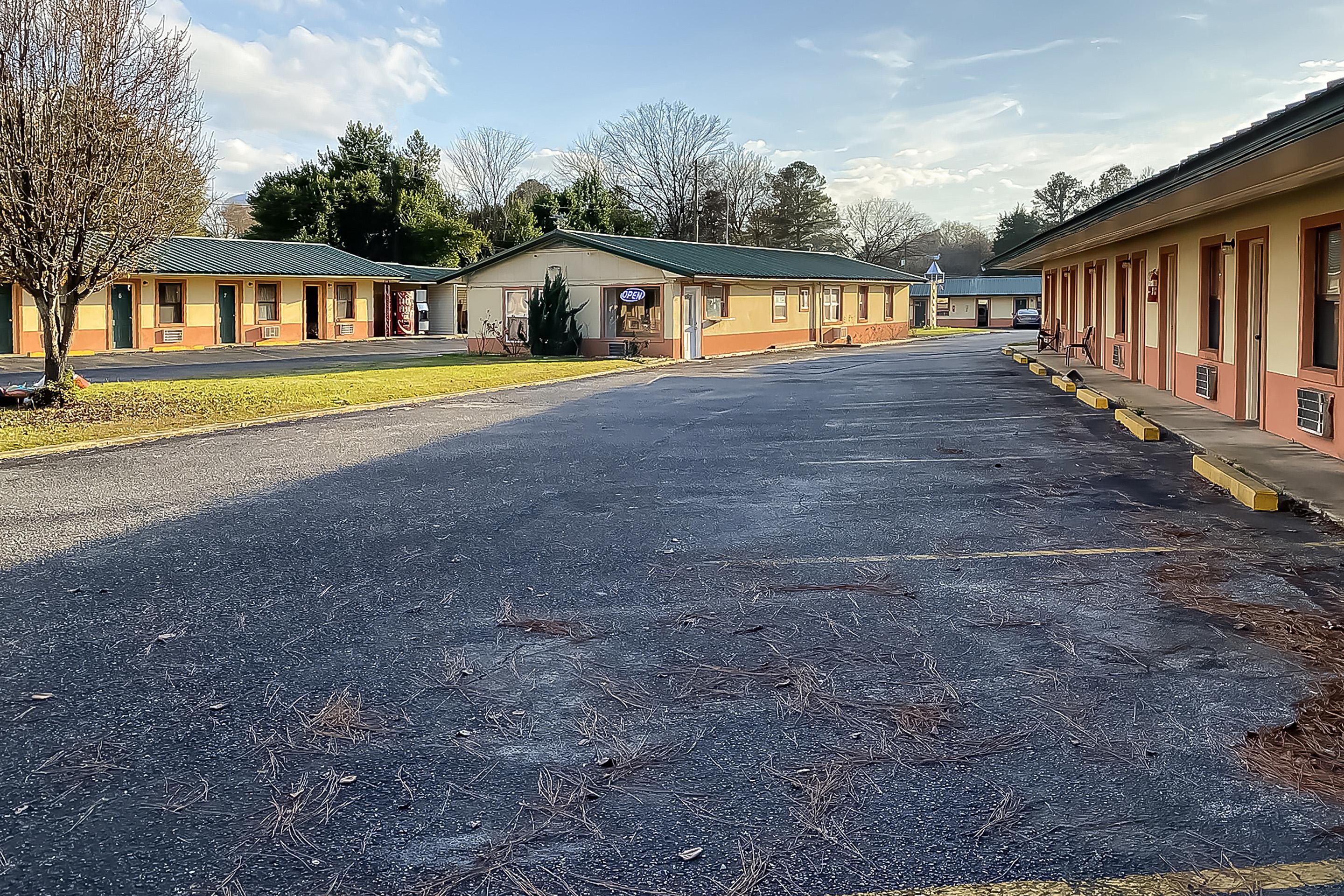 Hotel O Tallassee Hwy 14 Екстериор снимка